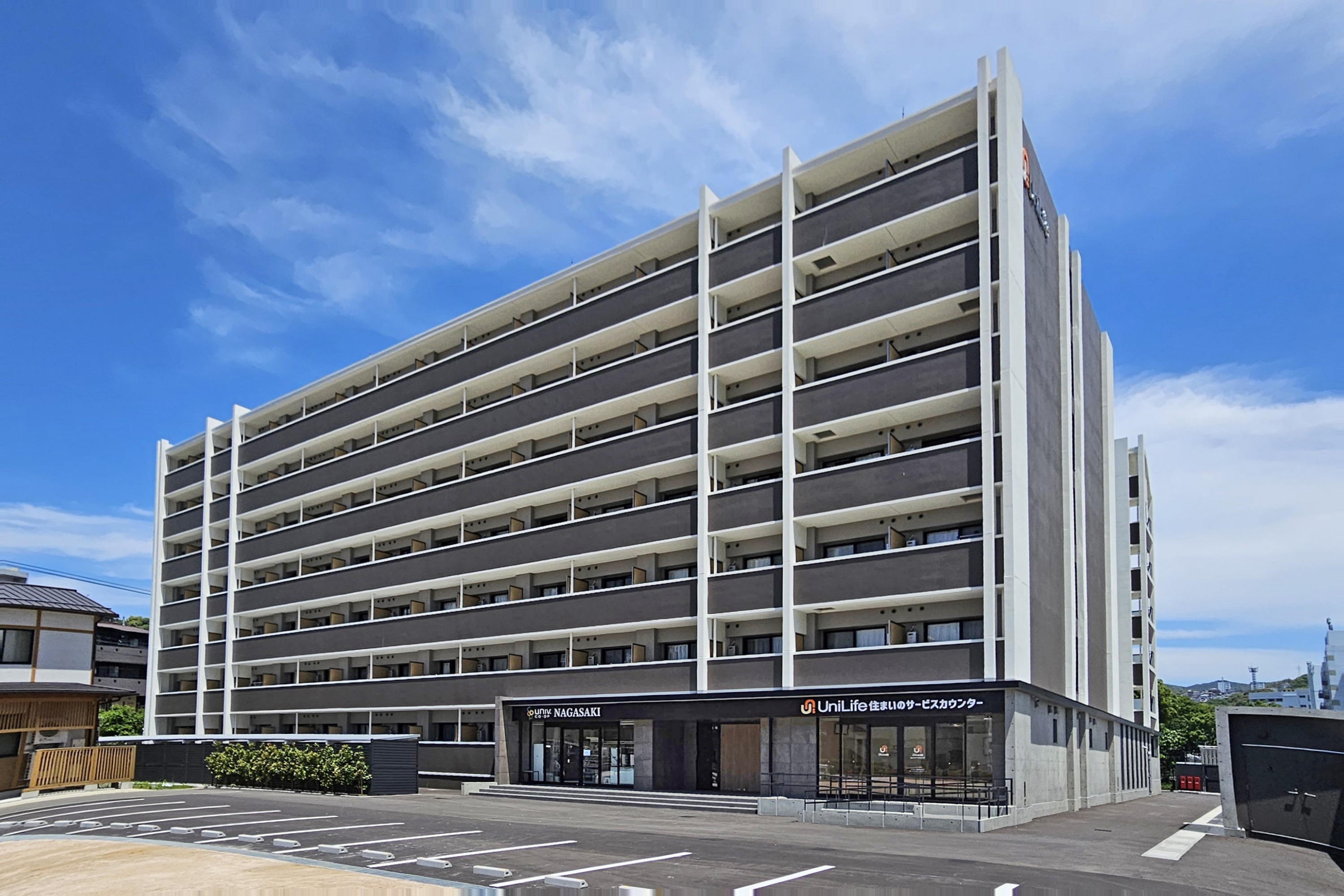 UniE'terna Global house外観写真